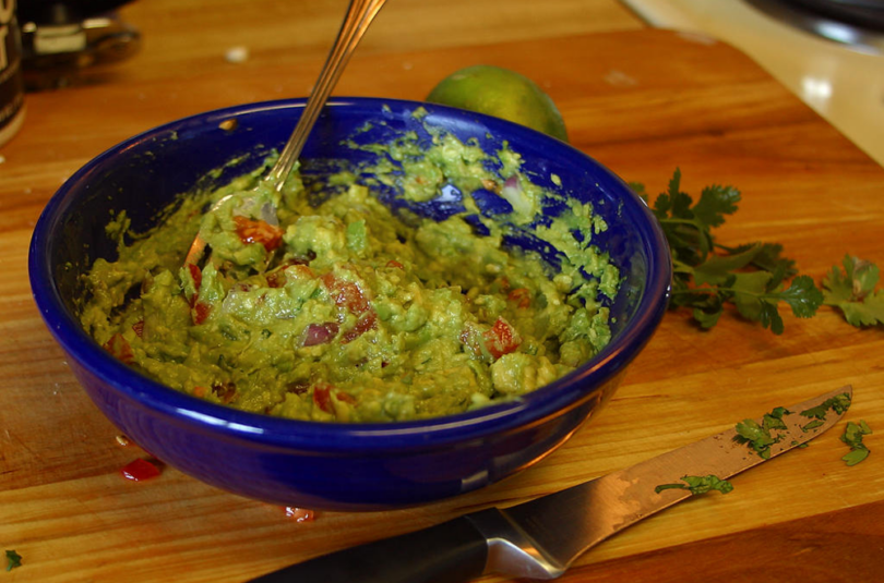 Receta de Guacamole Mexicano Clásico: Cómo hacer el mejor guacamole paso a paso